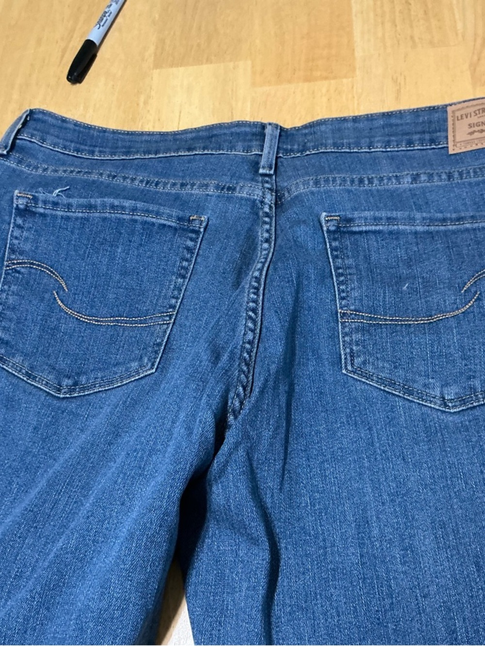 Levi's Light Blue Mid-Rise Bootcut Jeans - Picture 7 of 7